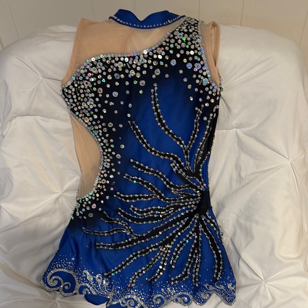 Elegant Blue Rhinestone Figure Skating Dress